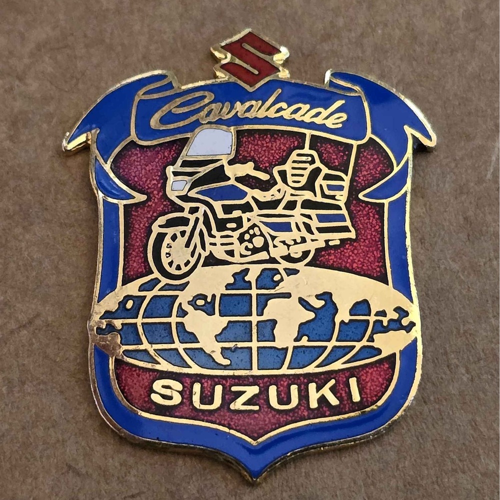 1986 Suzuki Cavalcade Motorcycle Globe Lapel Vest Hat Pin J28